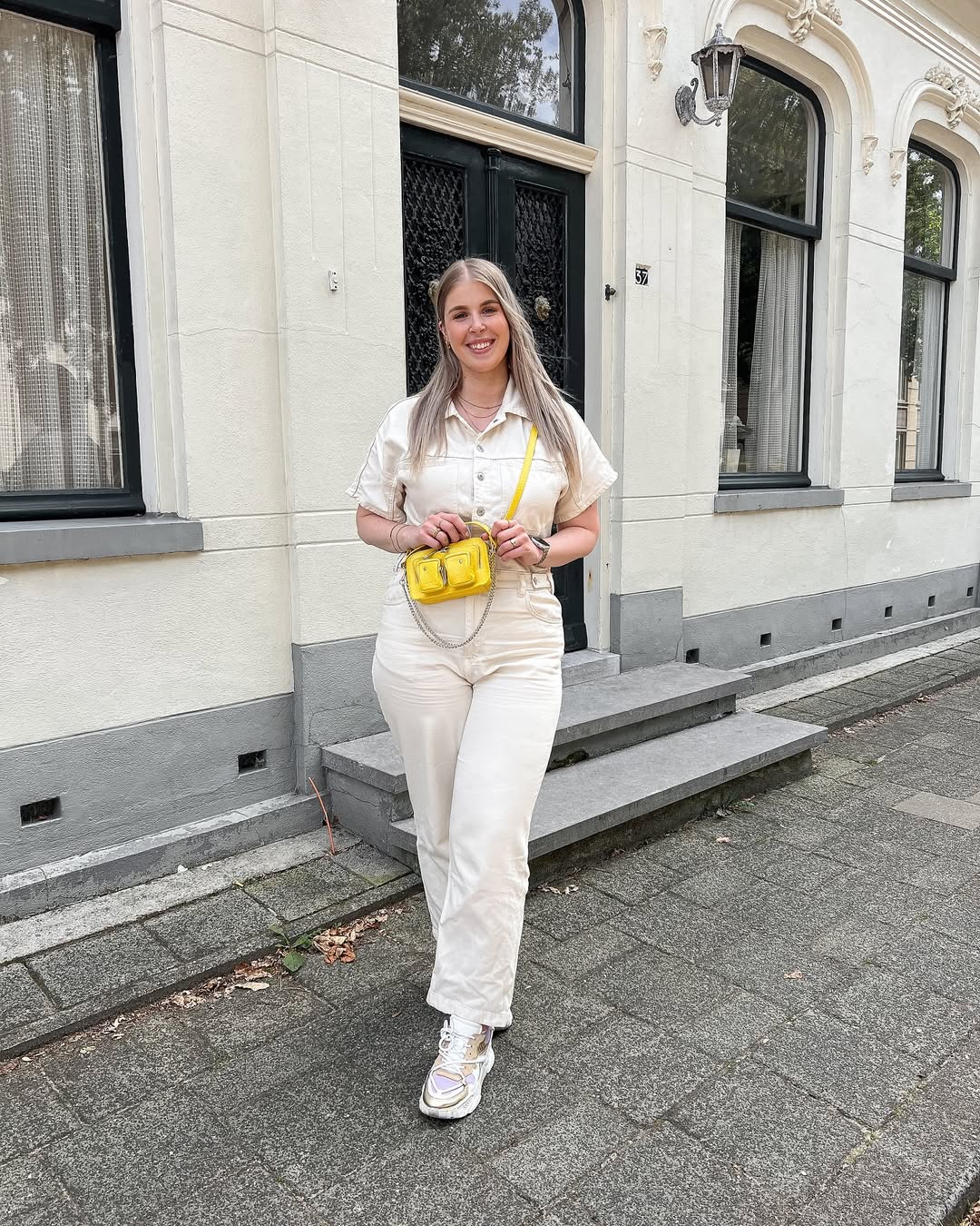 Instagram post by @makemeblushnl for Wehkamp. Caption reads: GESLOTEN - de winnaar is @daniquebaaij 🤍 WINACTIE....