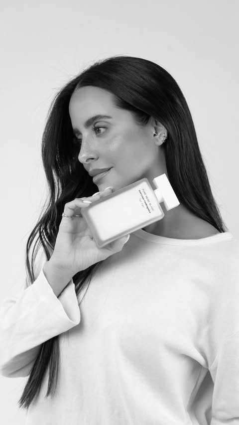 Instagram post by @mariafrubies for narciso rodriguez. Caption reads: [...] @narciso_rodriguez 🕊️🏹....
