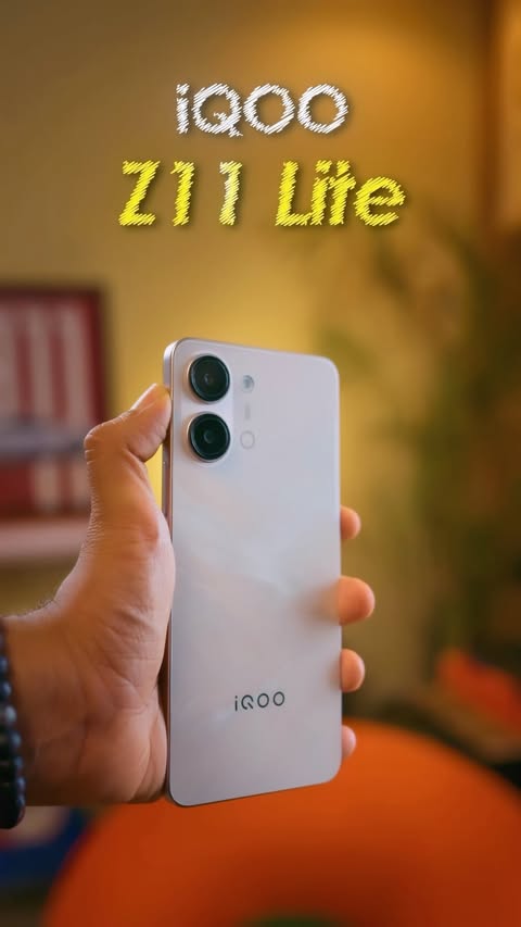 Instagram post by @mrgeekguy for iQOO. Caption reads: [...] k liye itne features 😳 #collaboration iQOO....