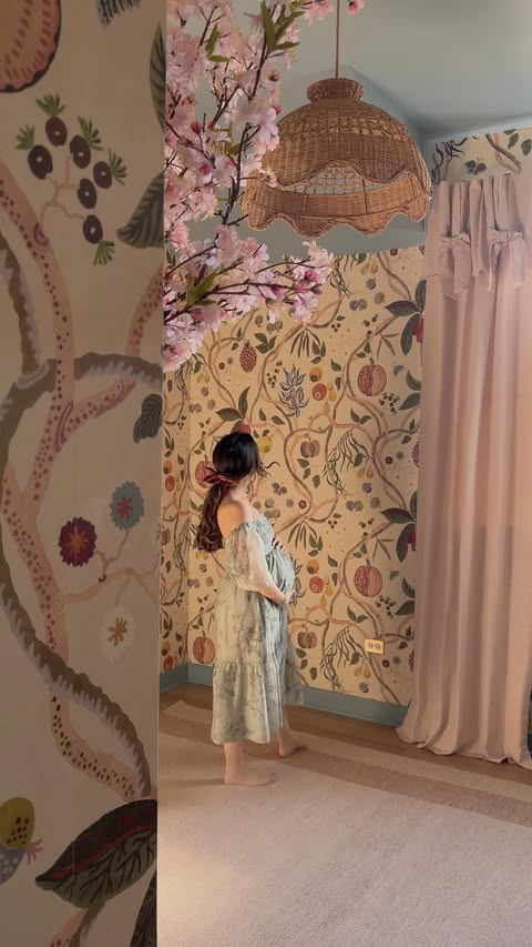Instagram post by @thegeorgeshome for Sandberg Wallpaper. Caption reads: [...] Tree of Life mural (Multi) from....