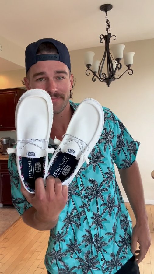 Instagram post by @austinotterpop for Buckle. Caption reads: Steppin’ up my shoe game with a little help from....