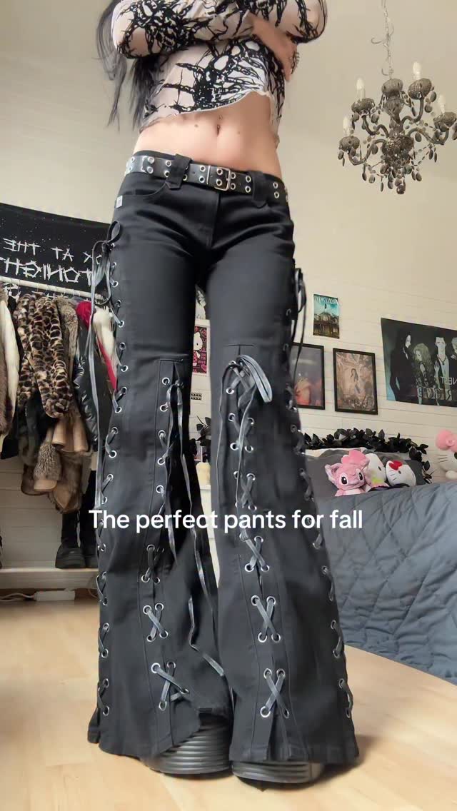 Instagram post by @evameganosova for Minga London. Caption reads: Pants: @mingalondon code: Eva10 | advertisement....