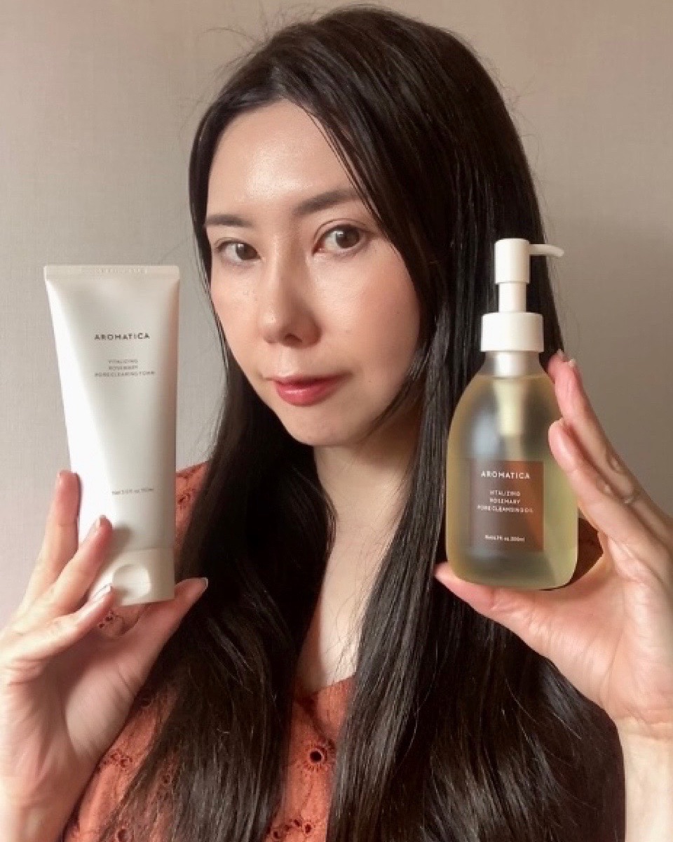 Instagram post by @mie6628 for AROMATICA JAPAN. Caption reads: 韓国ヴィーガンフォーミュラのビューティーブランド

【AROMATICA】@aromatica_jp....