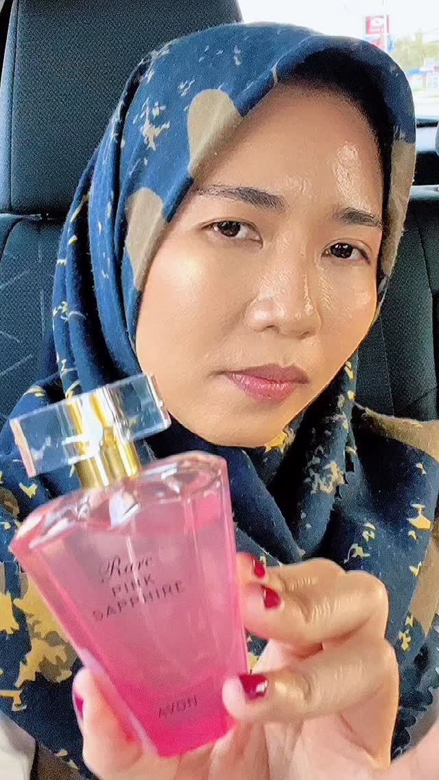 Instagram post by @ra_sha85 for Avon. Caption reads: #gifted_by_avoninsider ✨
Gifted by AVON....