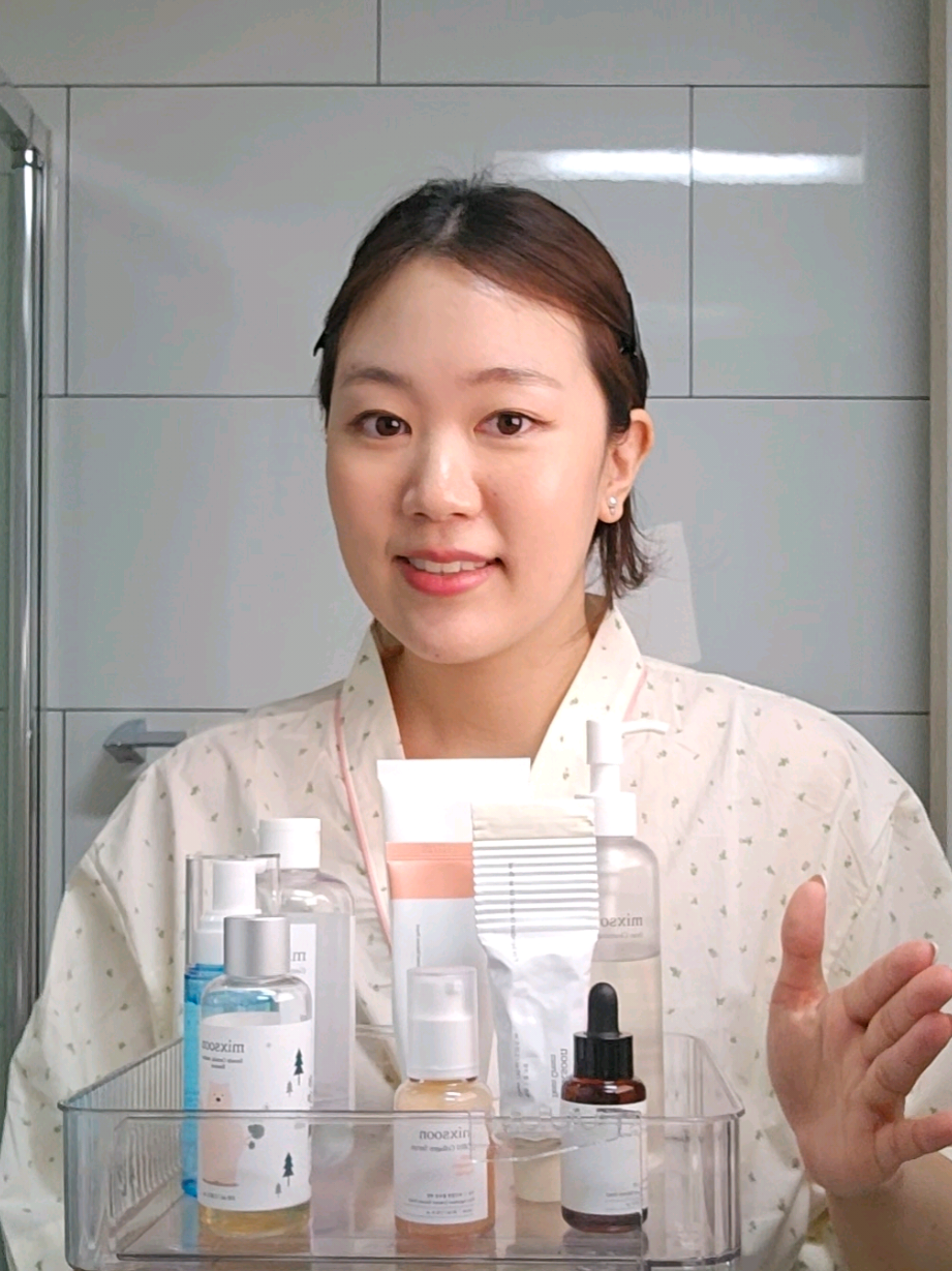 TikTok post by @tatiencorea for mixsoon. Caption reads: [...] PDRN collagen cream todos de @mixsoon.us....