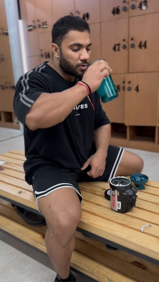 Instagram post by @himanshusharmabeast for WrathX. Caption reads: Fuel Your Inner Beast! MuscleBlaze WRATHX PUMP....