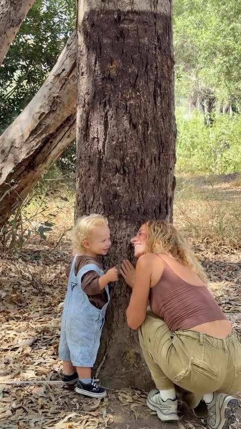 Instagram post by @rebekahlynnkalis for JonnyPops. Caption reads: [...] full of leaves, fall crafts, and our....
