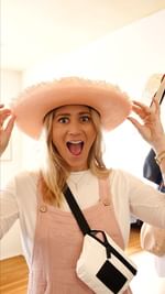 Instagram post by @lesleyannemurphy for ALOHA Collection. Caption reads: Exploring made easy with @alohacollection😍 Use....