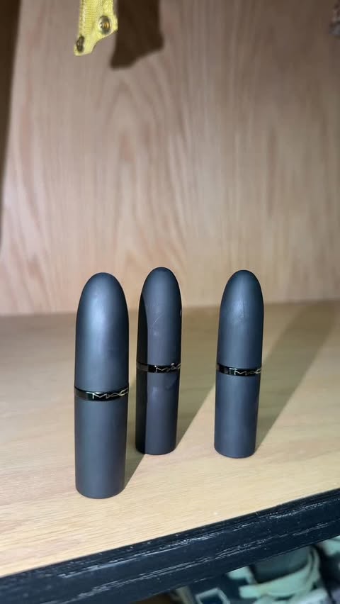 Instagram post by @leahkateb for Depop. Caption reads: @maccosmetics x @depop 🎀 Powder Kiss lipsticks on....