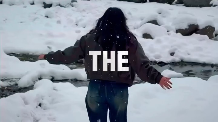 Instagram post by @kanishkacapturez for Vivo. Caption reads: [...] and breathe— all perfectly captured on vivo....