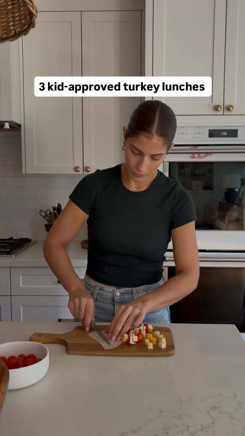 Instagram post by @kale_and_krunches for Canadian Turkey. Caption reads: #AD Need a little inspiration for back-to-school....