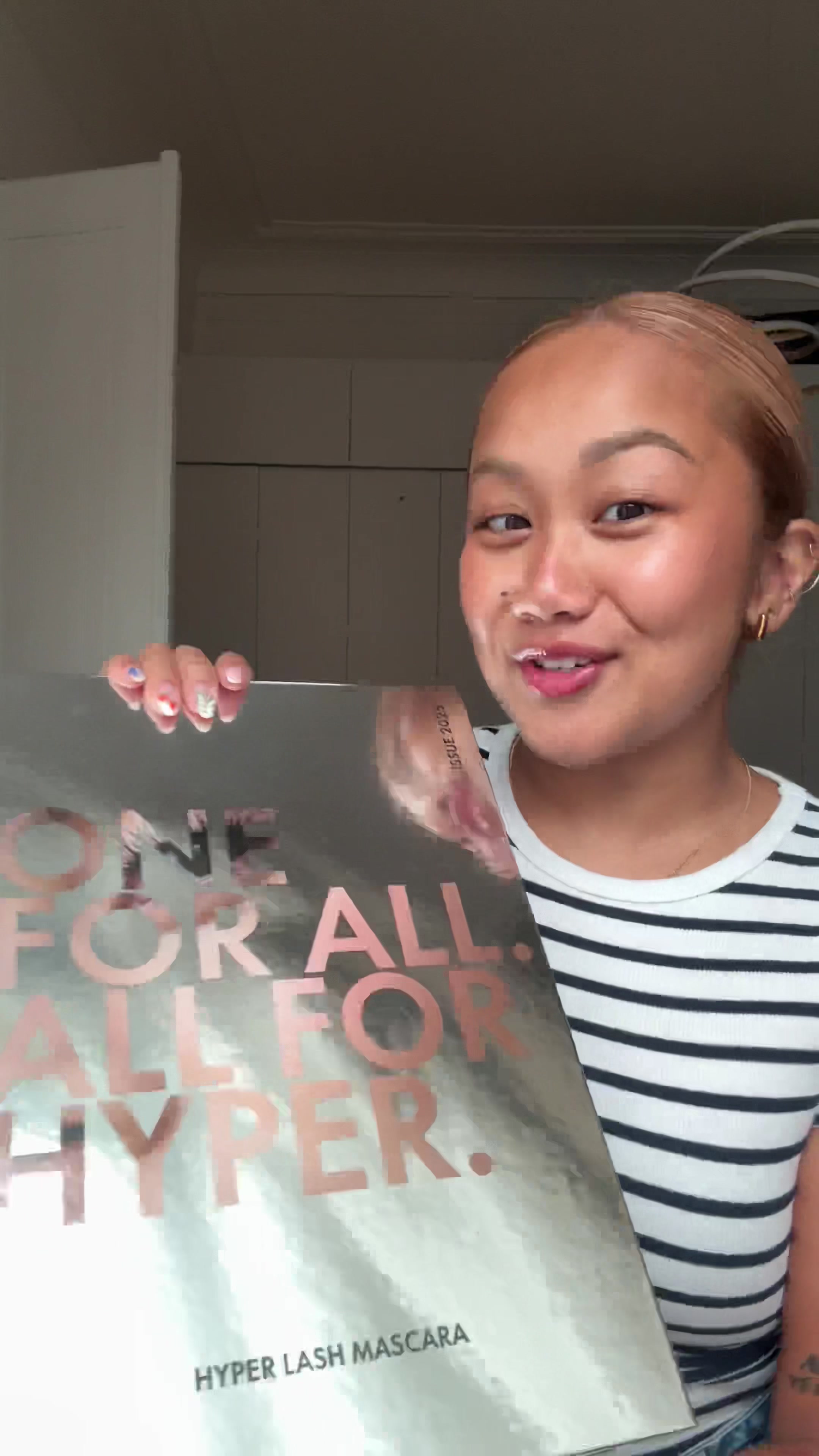 TikTok post by @kimlyyy_t for CATRICE Germany. Caption reads: tak Hyper Lash řasenka od @Catrice Cosmetics teď....