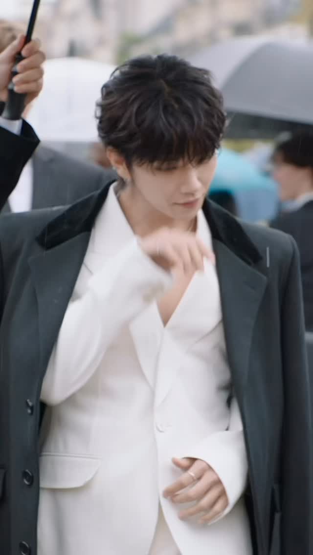 Instagram post by @joshu_acoustic for GIVENCHY. Caption reads: Thank you Sarah it was a beautiful show.