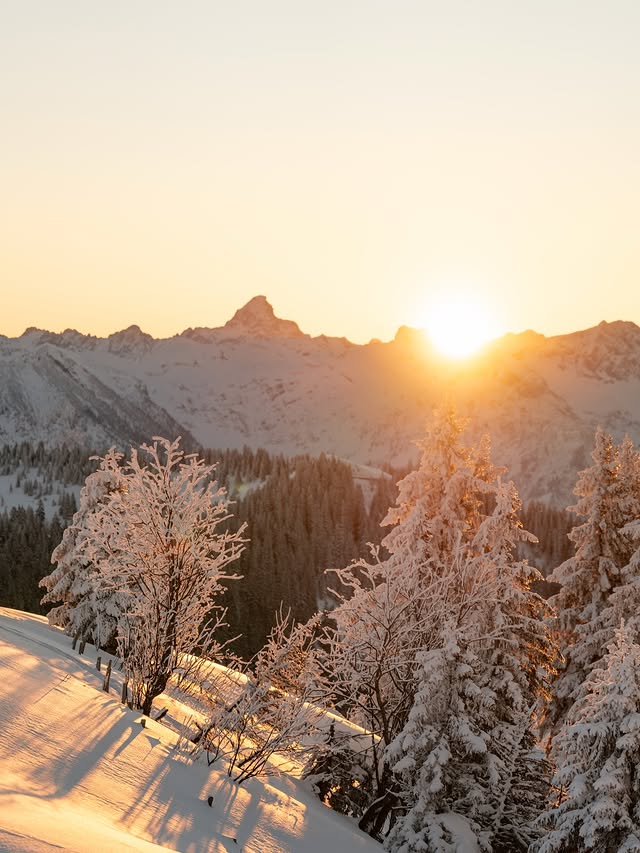Instagram post by @iambastiano for Garmin. Caption reads: alpine sunrise bliss 💫😍

fresh snow, magic....