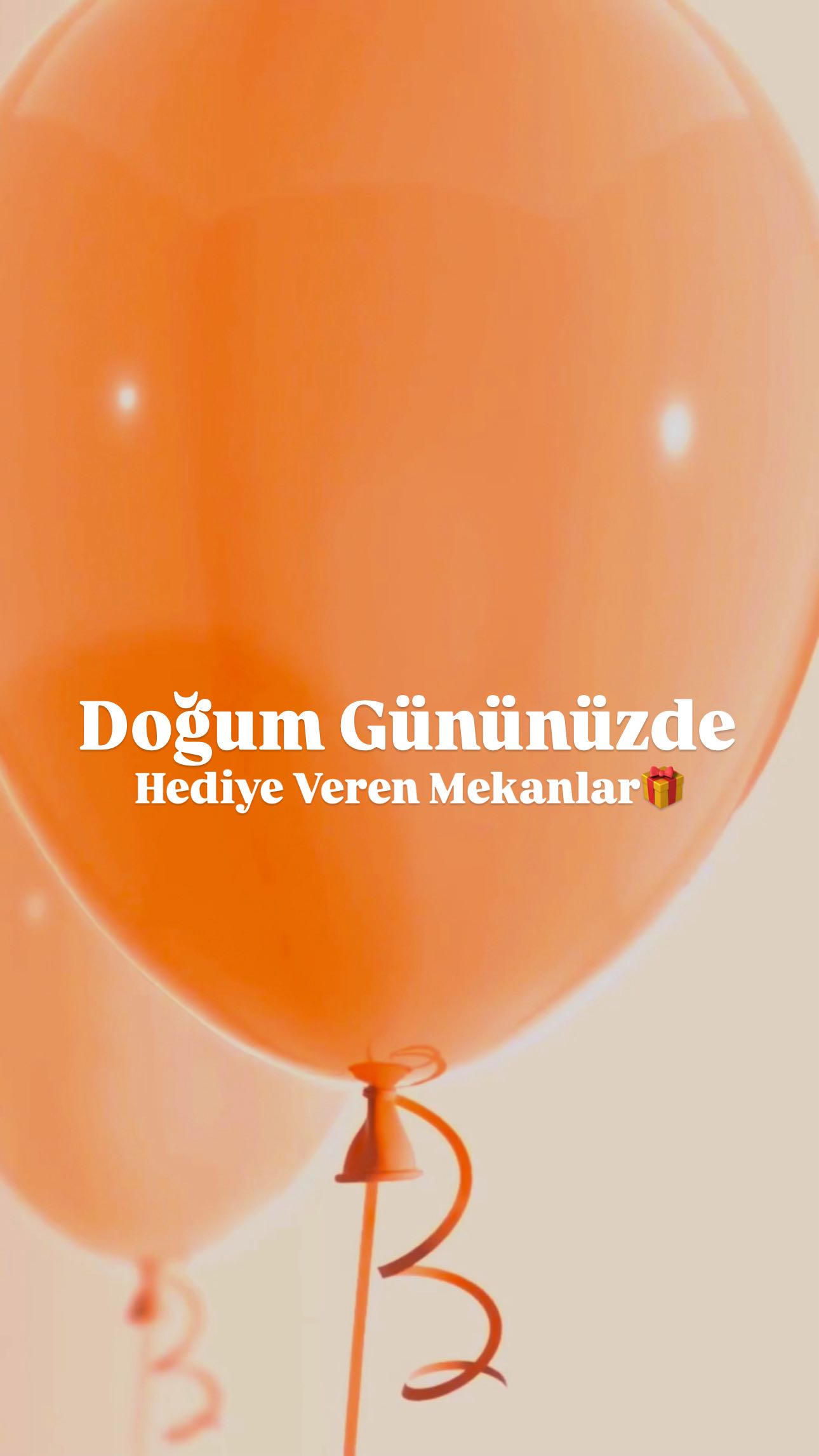 Instagram post by @istanbuldanereyegidilir for Starbucks. Caption reads: ✨ Doğum gününü sadece mum üfleyerek geçirme!🎂
....