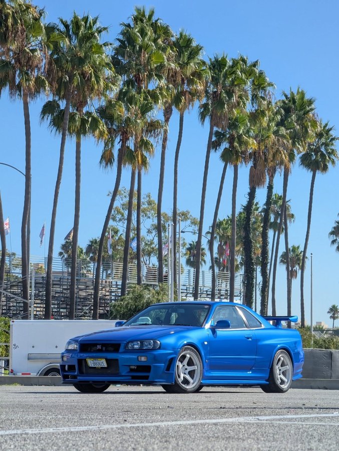 Instagram post by @larry_chen_foto for PENNZOIL. Caption reads: [...] Night Lights! Also big shout out to....