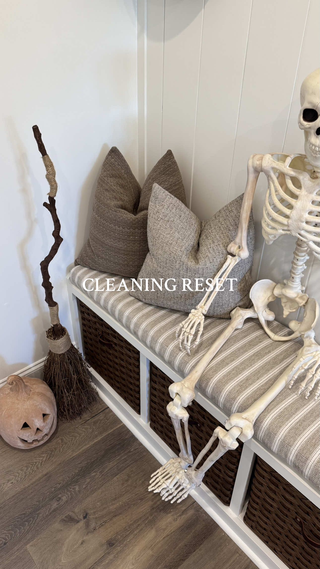 TikTok post by @_catben_ for O-Cedar. Caption reads: [...] gave the mudroom a quick clean with my....