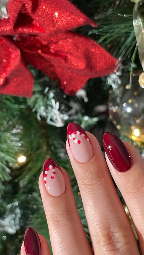 Instagram post by @simlynail for essie. Caption reads: easy christmas nails to diy at home using a bobby....