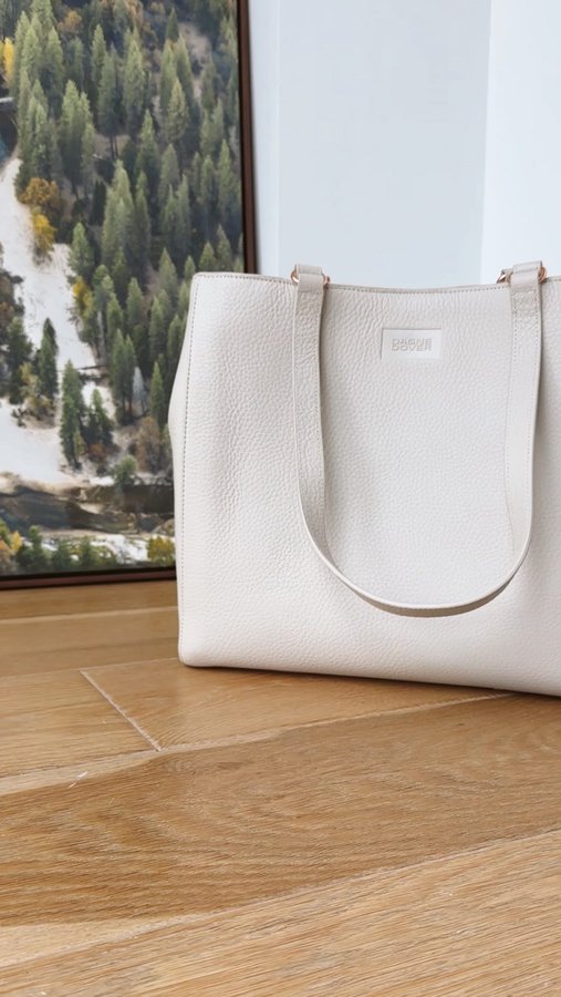 Instagram post by @sarahpirklemd for Dagne Dover. Caption reads: [...] for a bag that can keep up! Meet the....