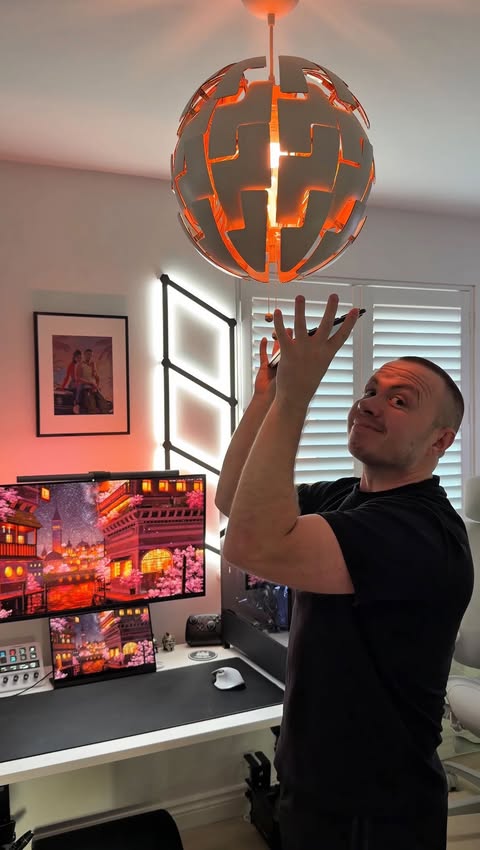 Instagram post by @developeradam for Philips Hue. Caption reads: [...] 💪🏼 You already know we’re on a @philipshue....