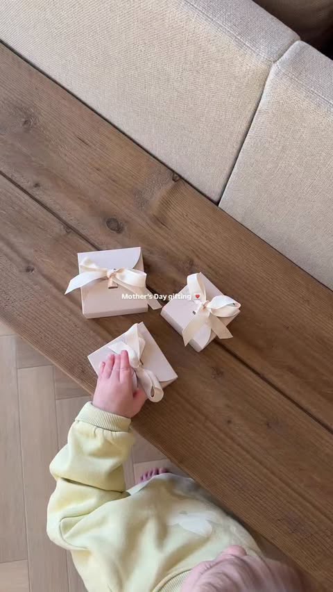 Instagram post by @emilylight_ for Lily And Roo. Caption reads: Gorgeous mothers day ideas from @lilyandrooldn....