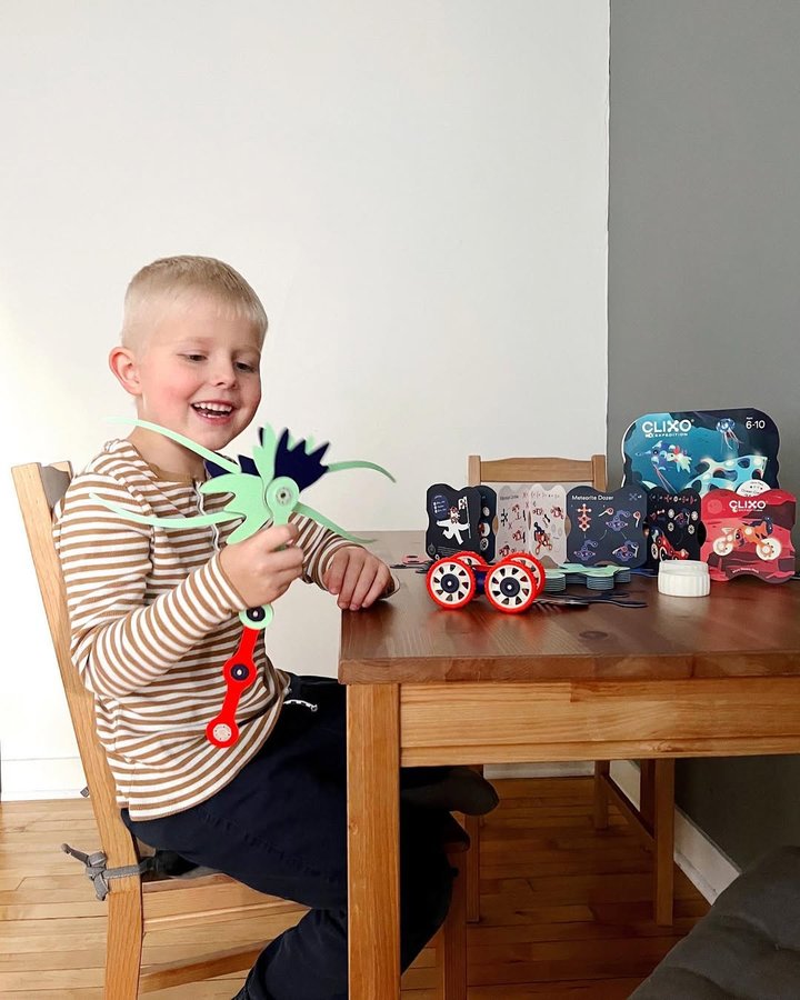 Instagram post by @discoverelle for Clixo. Caption reads: [...] alert! ✨ Unveiling the magic of @my_clixo....