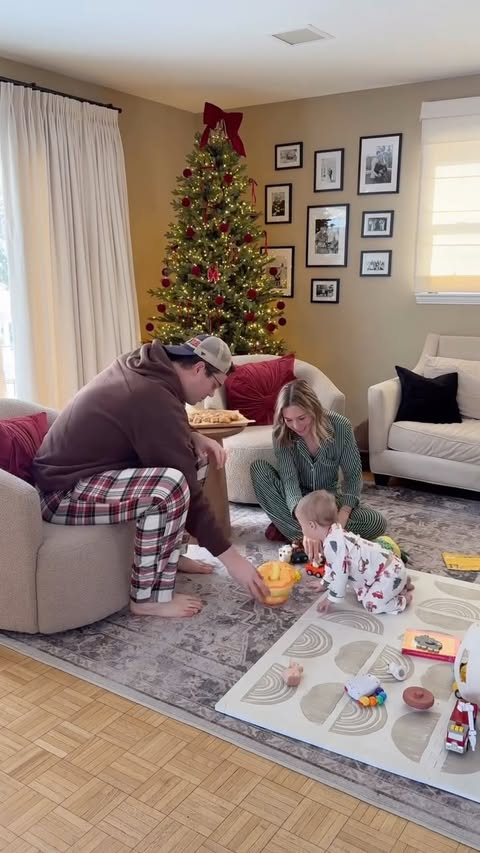 Instagram post by @teachertastes for KerrygoldUSA. Caption reads: [...] Cinnamon Roll Pull-Apart Balls with....