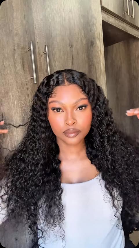 Instagram post by @hloni.letoane for Luvme Hair. Caption reads: [...] Hairline 200% Density Fummi Curly by....