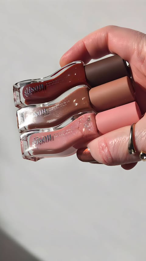 Instagram post by @bensonnohas for Space NK. Caption reads: [...] Test 💋🍯 3 new shades has landed at SpaceNK....