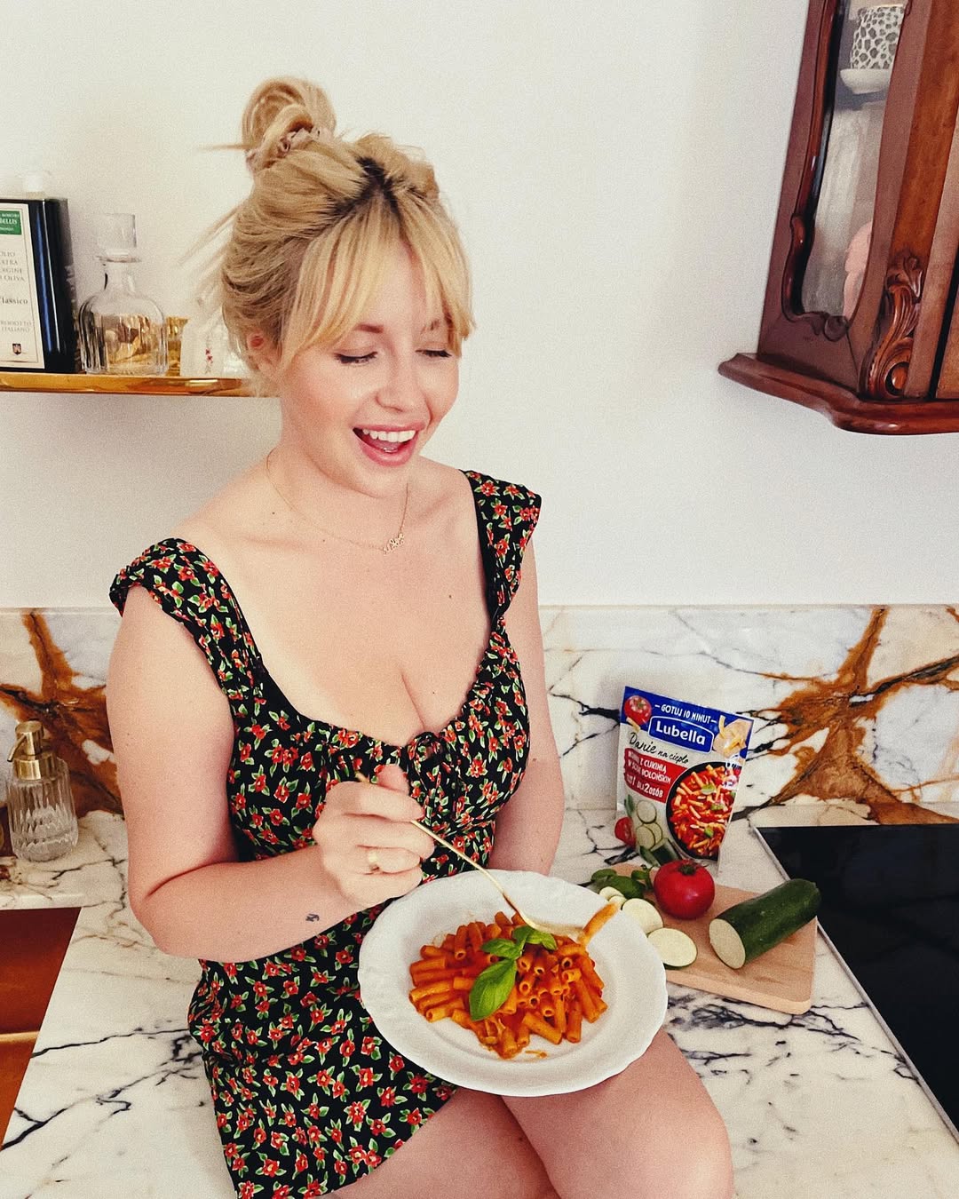 Instagram post by @ciocialiestyle for Lubella. Caption reads: Obiad na stole! Grażynie dwa razy powtarzać nie....