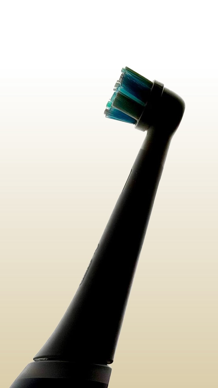 Instagram post by @urshaynesss for Oral-B. Caption reads: My new found love… @oralbindia iO3 🥰 you might be....