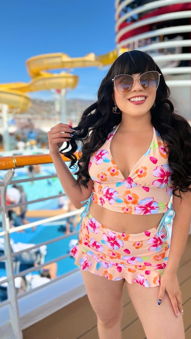 Instagram post by @alexandras_adventurebook for Samiol. Caption reads: @samiol.official swim I took on vacation 👙✨ •....