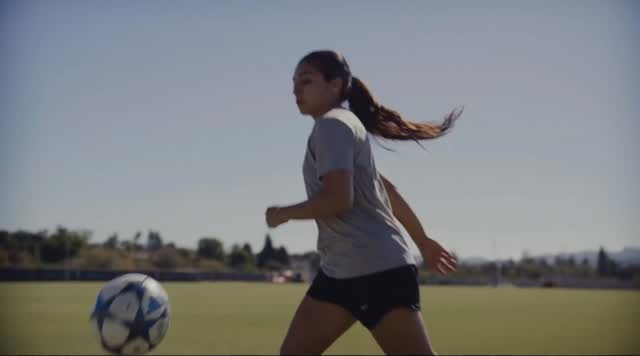 Instagram post by @savianna.g for Verizon. Caption reads: On set with : 🎬 @verizon and @giselethomp ⚽️🔥....