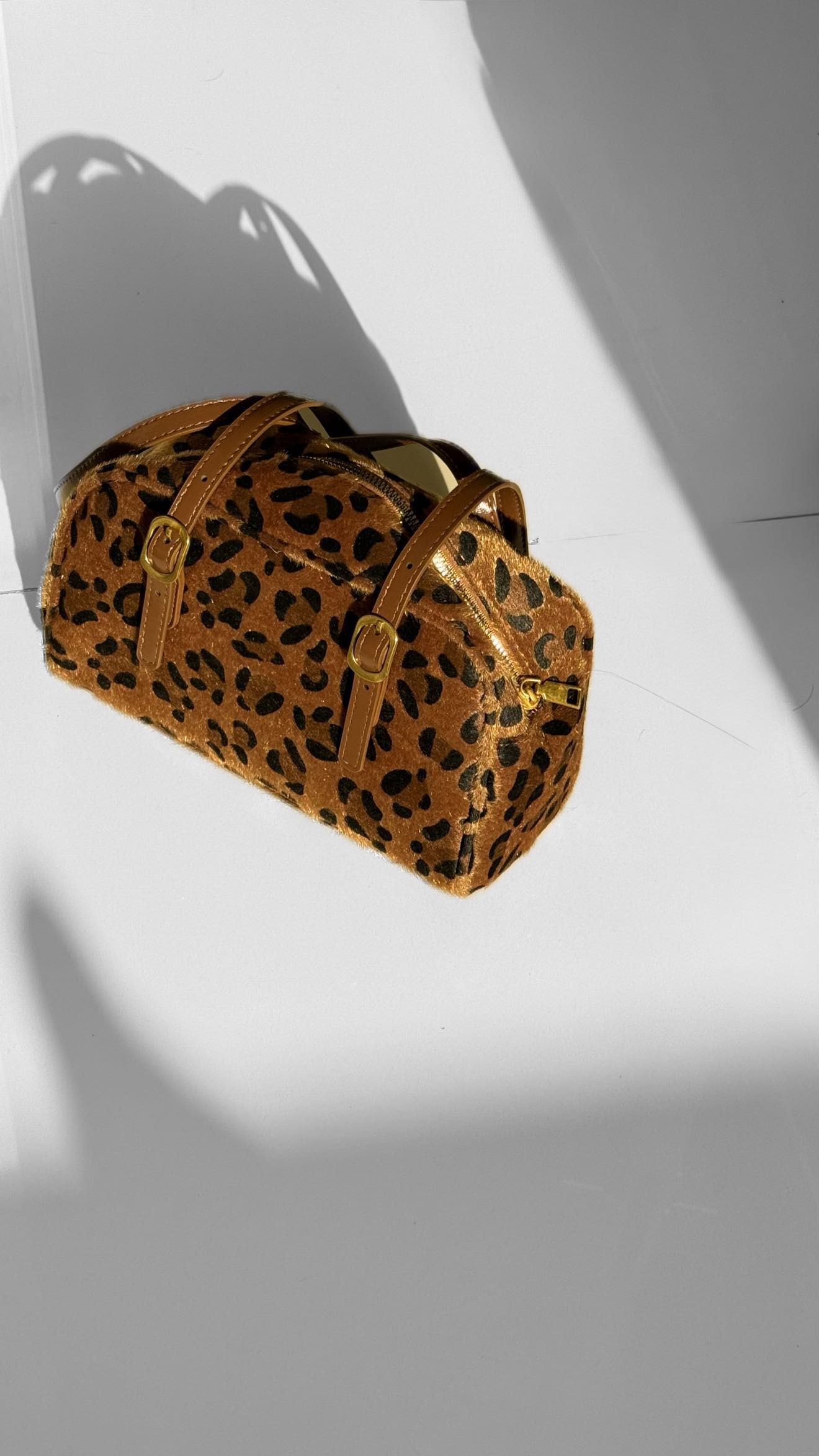 Instagram post by @the_dubai_dame for Cider. Caption reads: “Keeping it clean, adding a roar.”
Full look from....