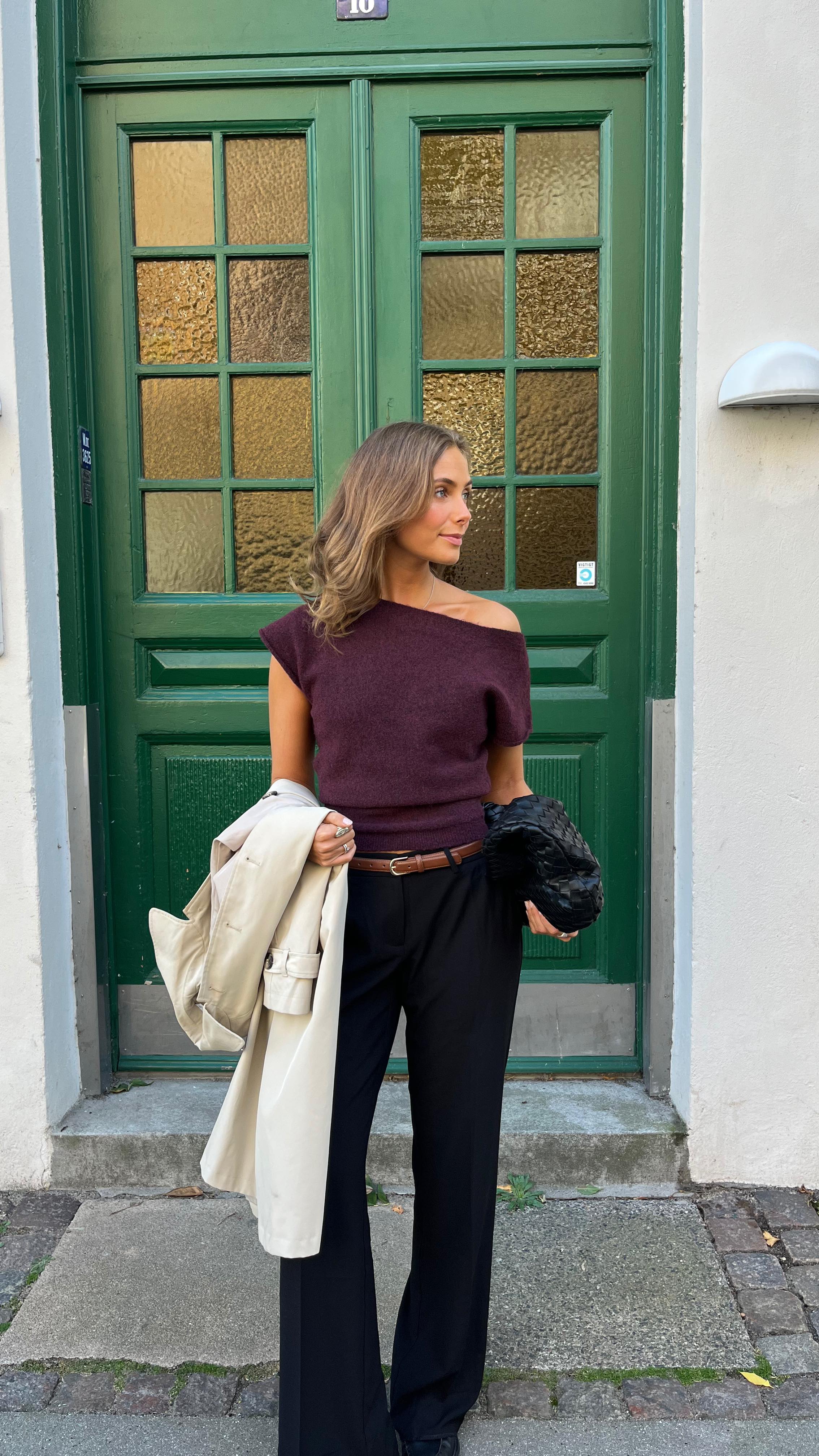 Instagram post by @cecilied.gade for Nelly. Caption reads: Paid ad @nellycom My afternoon with my favorites....