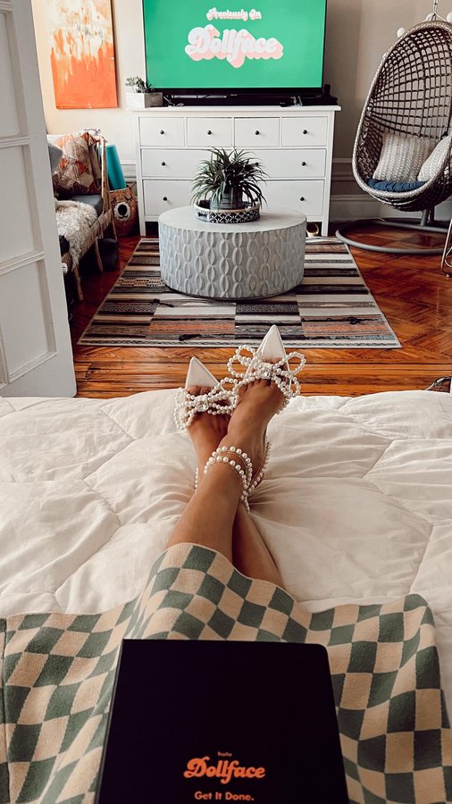 Instagram post by @koolkelsey for Bustle. Caption reads: Ok Queens! Season 2 of @dollfaceonhulu has arrived....