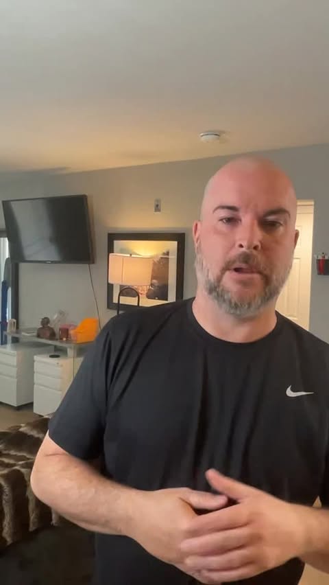 Instagram post by @tfeightnyc for Homedics. Caption reads: [...] using, I put it in the link in my bio.....