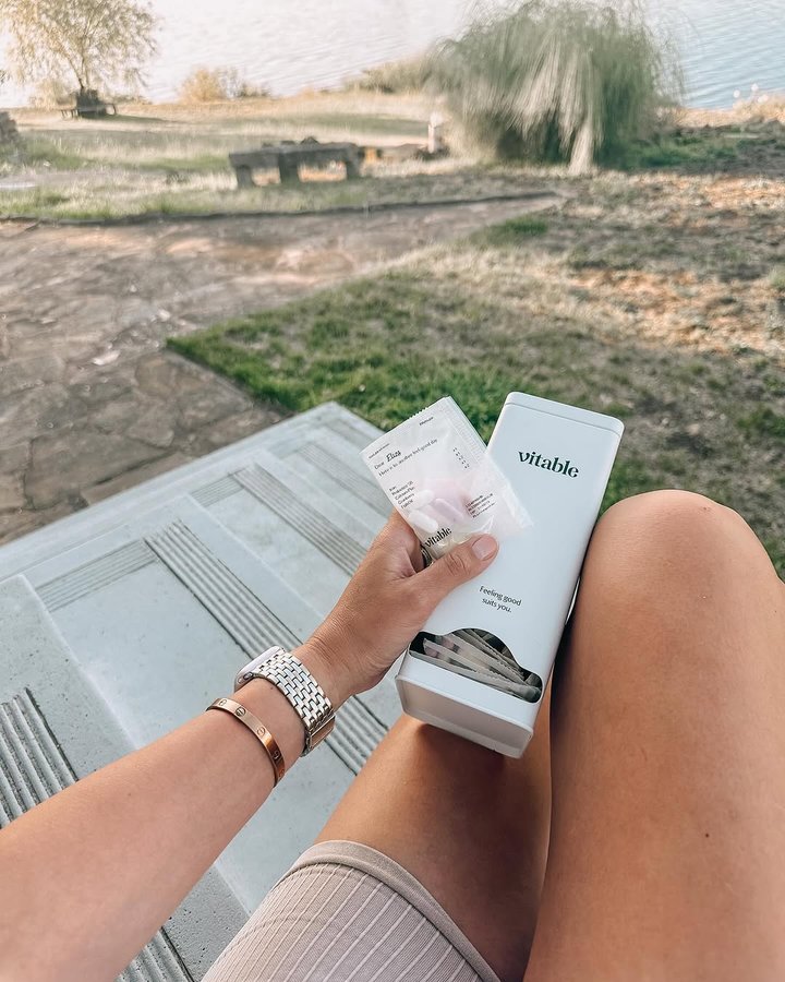 Instagram post by @taslifewitheliza for Vitable. Caption reads: @vitablevitamins promo code ELIZA40

#MyVitable....