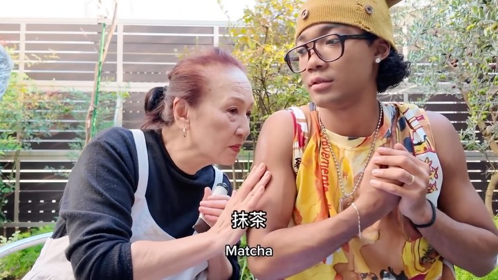 Instagram post by @iamverycozy for Le Labo Fragrances. Caption reads: Honest reviews with あーちゃん (Aa-chan) ❤️ 
ぜひ、LE....