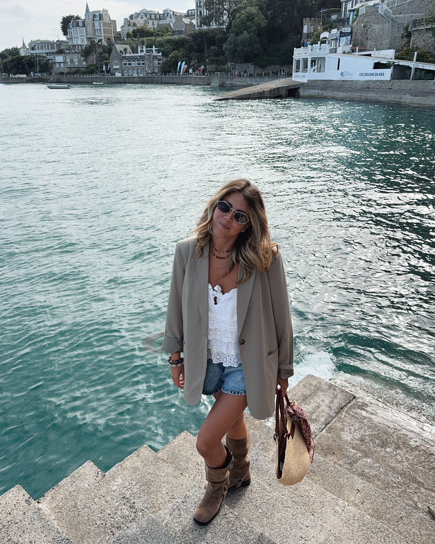 Instagram post by @_aurep for SHISEIDO. Caption reads: ending the week by the sea with @shiseido....