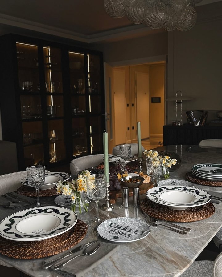 Instagram post by @duygu.batum for Zara Home. Caption reads: Son zamanlarda DB evi 🤎 
#reklam.