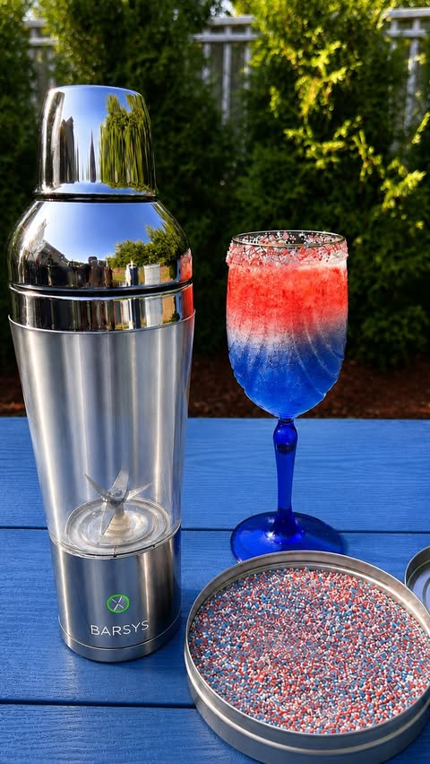 Instagram post by @sweetsinnamon for Barsys. Caption reads: [...] drinks for the Fourth of July? 🇺🇸🍹 Barsys....