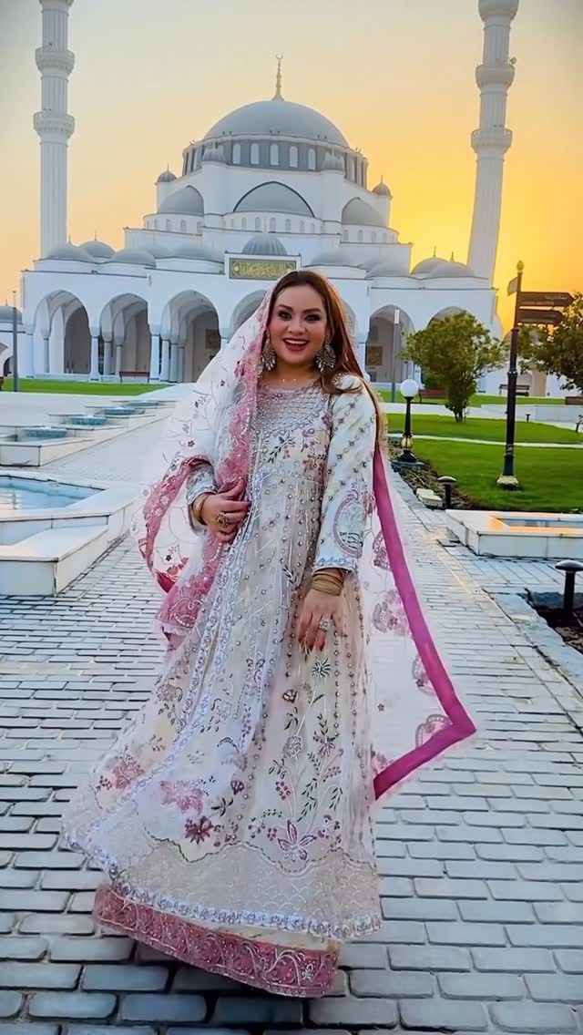 Instagram post by @iqrablogosphare for LAAM BASICS. Caption reads: Wrap yourself in elegance this festive season with....