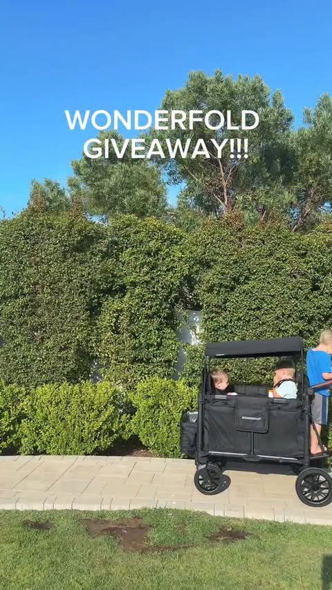 Instagram post by @hortonlane_ for WonderFold. Caption reads: [...] 🙌 We’re gifting one fully loaded Wonderfold....