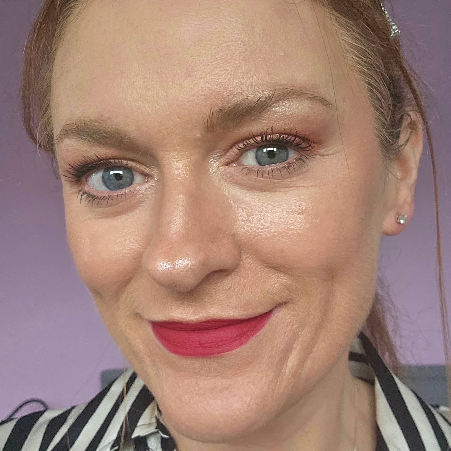 Instagram post by @just.beautifully.me for WPP. Caption reads: Swipe to see what I used.
I got the glow....