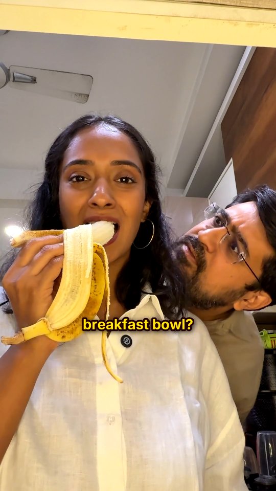 Instagram post by @anitabokepalli for Country Delight. Caption reads: This ✨5-minute breakfast bowl✨ has it all - soaked....