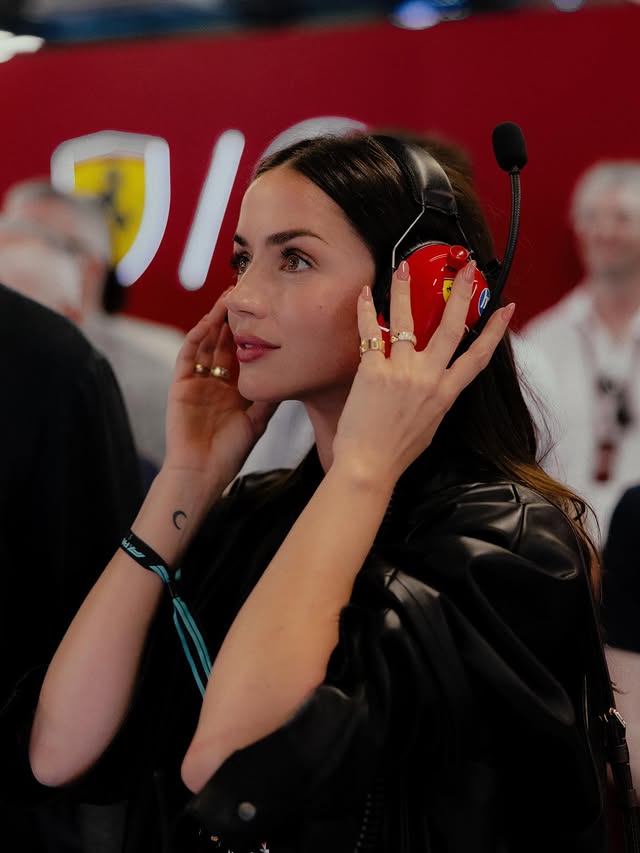 Instagram post by @ana_d_armas for Visit Abudhabi. Caption reads: Abu Dhabi was absolutely incredible, what a....