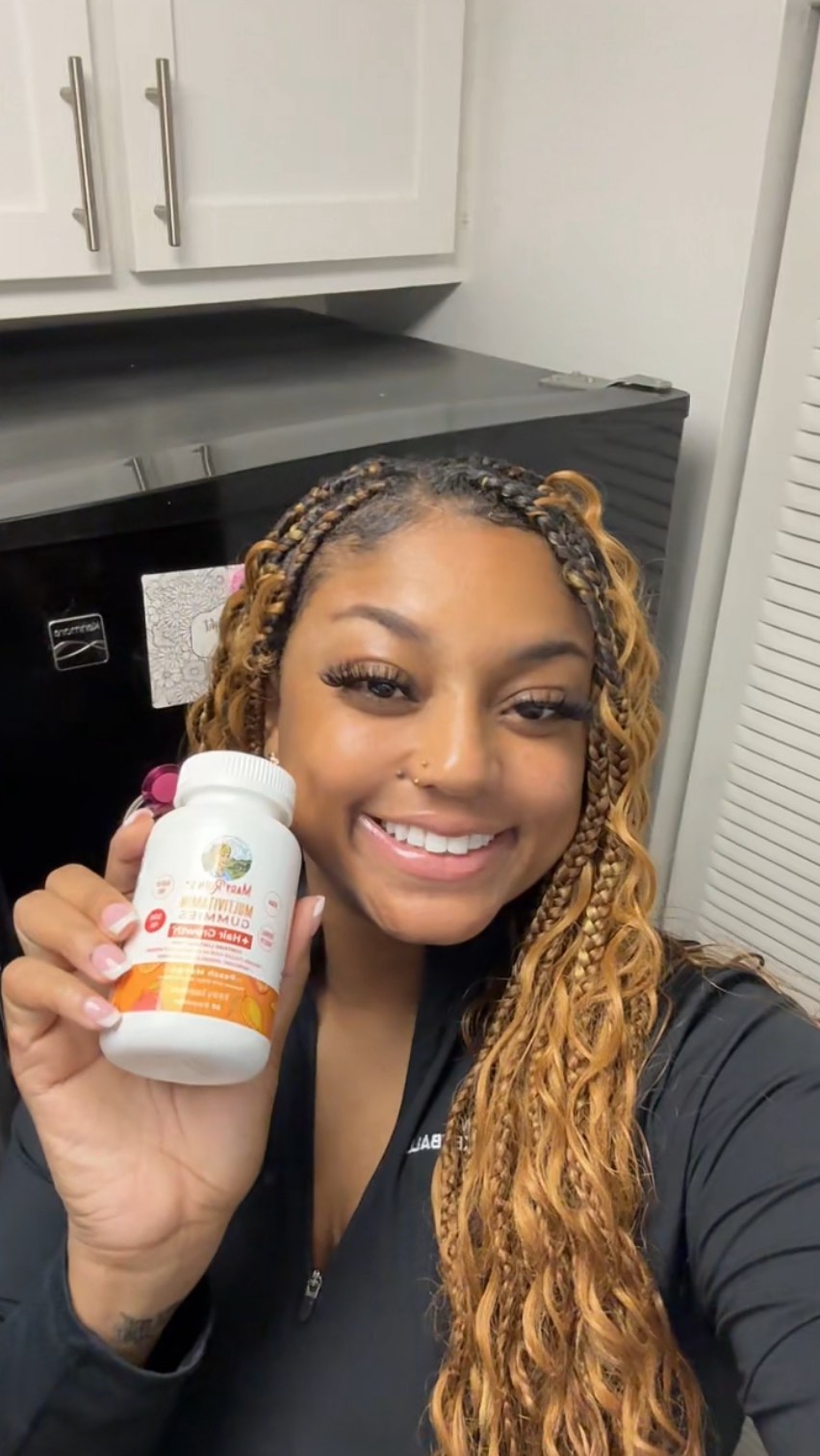 Instagram post by @sammimichel for MaryRuth Organics. Caption reads: I have been enjoying @maryruthorganics....