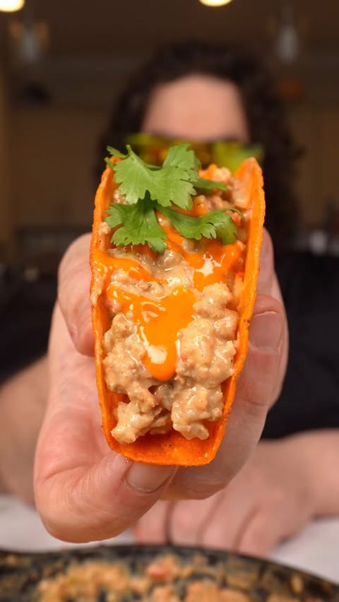 Instagram post by @culinarylion for Old El Paso. Caption reads: Gringo Chicken Queso Casserole Ingredients: * 2....
