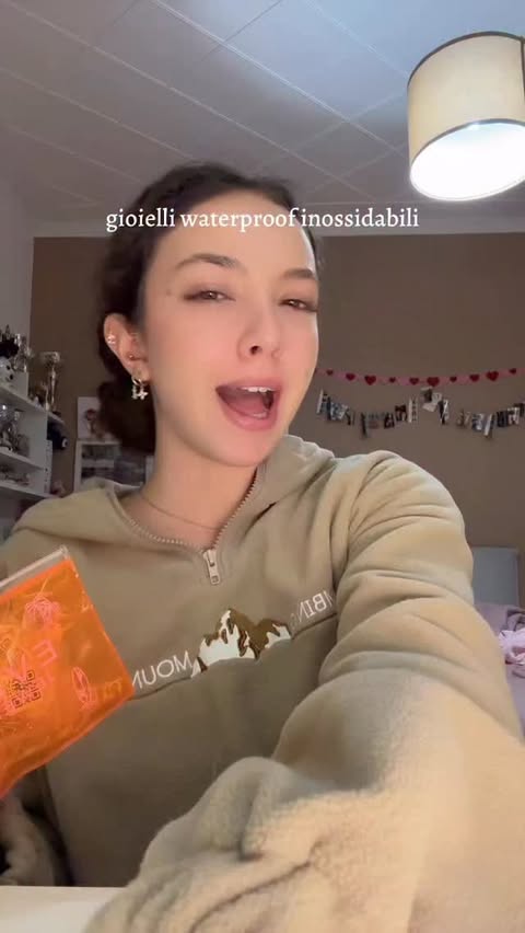 Instagram post by @carolapalestro for EVRY JEWELS. Caption reads: grazie @evryjewels ❤️ #evryjewels #gioielli....